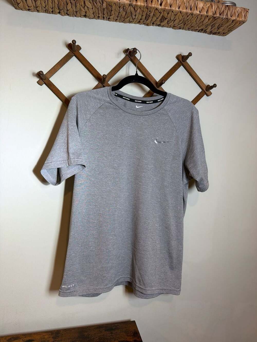 Nike Swim Dri-FIT UPF 40+ Short Sleeve Rash Guard Shirt Heather Grey Size M